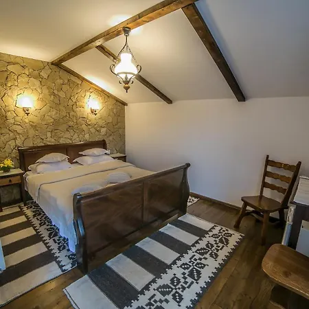 Casa Farmház Voroneț